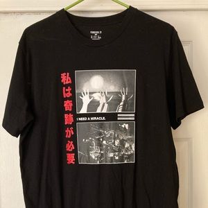 Graphic T-shirt (Large)